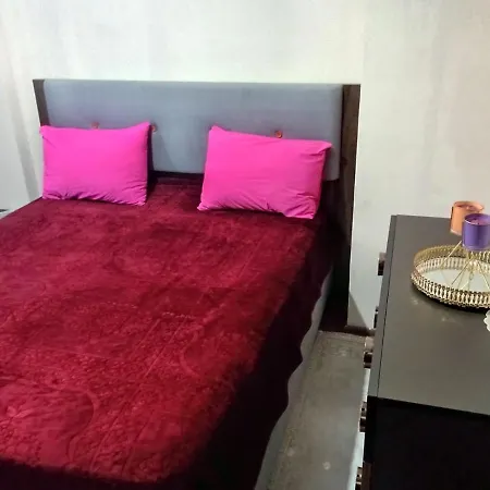 Mourat Homestay *