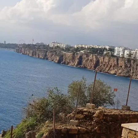 Konukevi Mourat Homestay Antalya